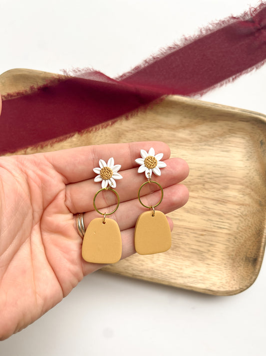 NEW Golden Daisy Drops