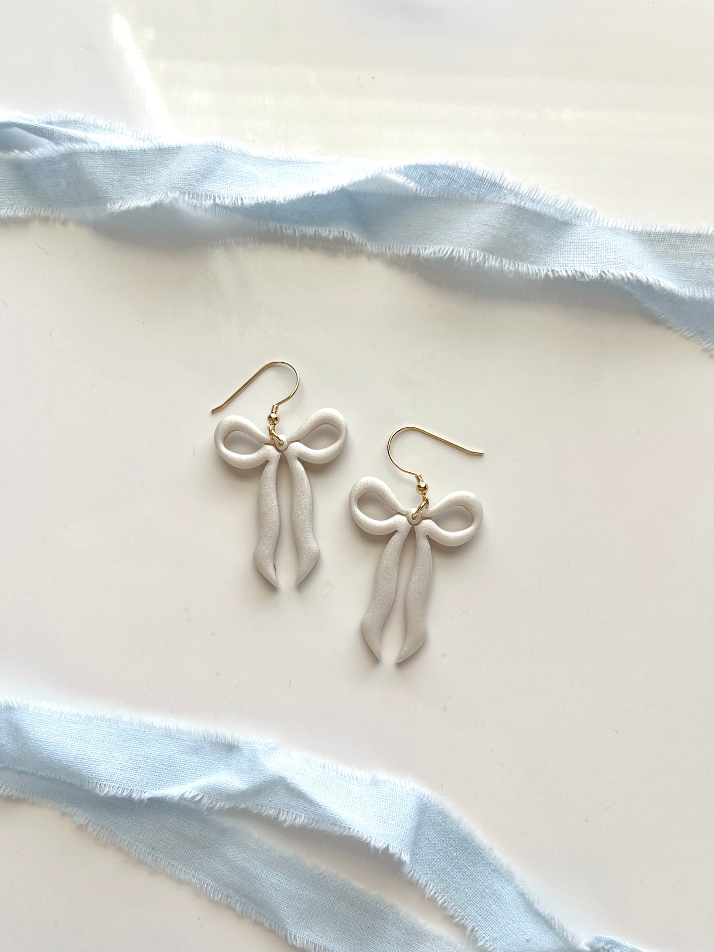 Tied Pearl Ribbons